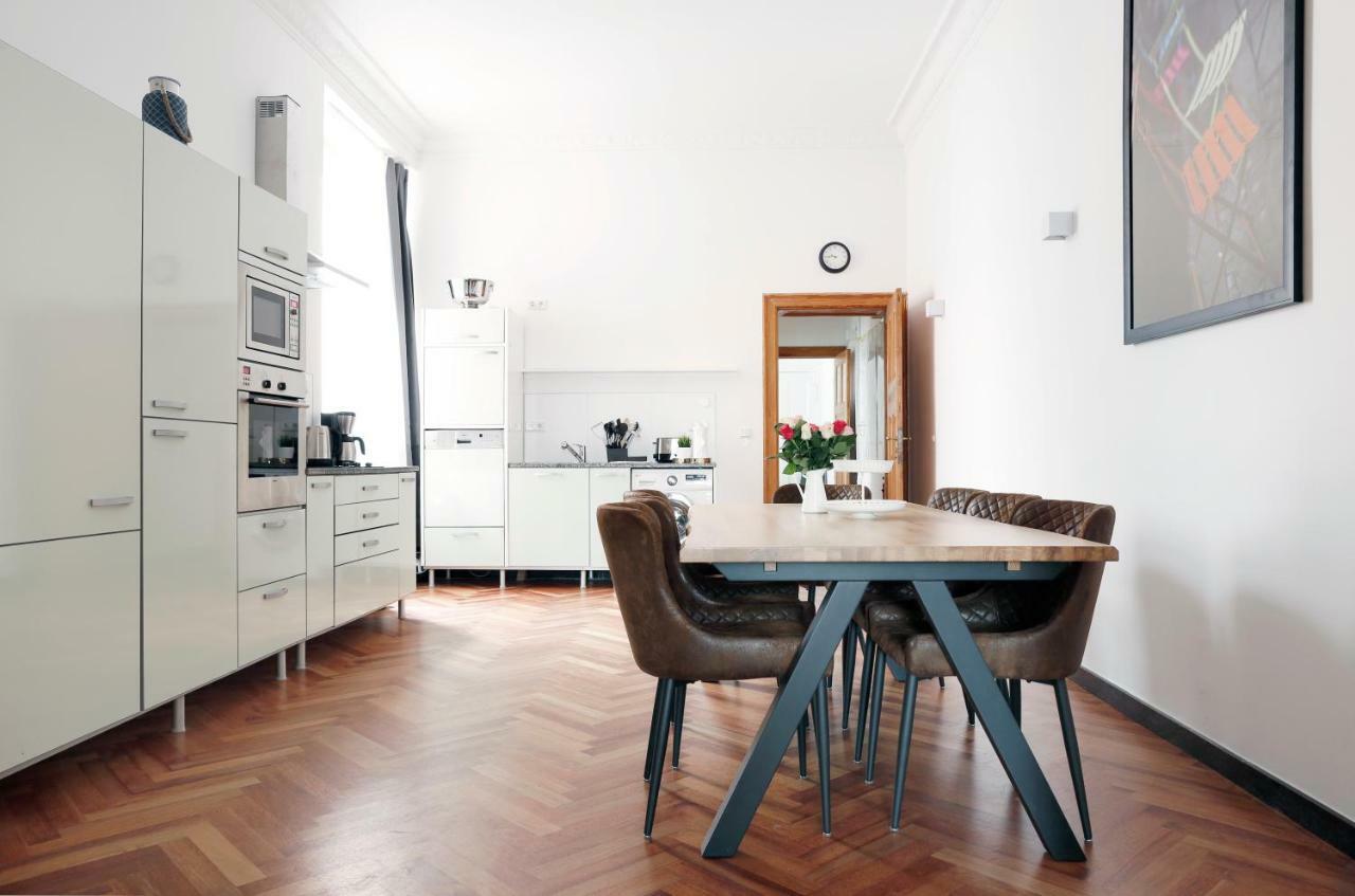 Lejlighed Katz By Rockchair L Superhost Status L 3 Bedrooms Boxspringbeds 2 Bathrooms In Center - Cozy Family & Business Flair Welcomes You! Berlin