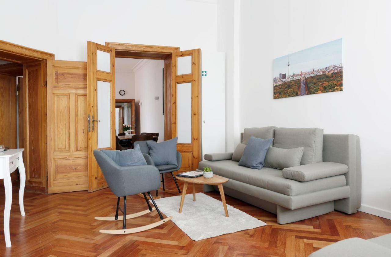 Katz By Rockchair L Superhost Status L 3 Bedrooms Boxspringbeds 2 Bathrooms In Center - Cozy Family & Business Flair Welcomes You! Berlin